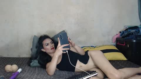 Snapshot of amazongirl_pinay chatting on May 2026 06:24:02 PM jasmine online show from May 2026 06:24:02 PM