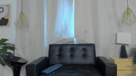 ambar_cullen online show from March 2026 09:07:01 PM