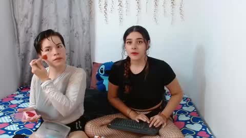 Snapshot of ambarandvalery chatting on November 2025 02:33:02 AM AmbarAndValery online show from November 2025 02:33:02 AM