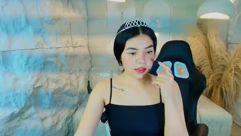 Snapshot of ambarina_r chatting on November 2025 03:18:02 AM Ambarina online show from November 2025 03:18:02 AM