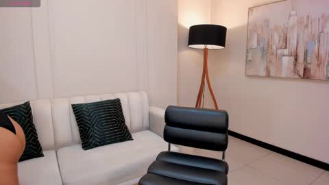 ambarowens online show from December 2025 03:49:02 AM