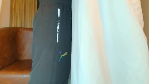 Snapshot of ambarraj chatting on September 2025 12:21:01 PM ambarraj online show from September 2025 12:21:01 PM