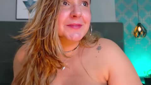 Snapshot of ambarroberts chatting on April 2026 05:30:01 PM Ambar online show from April 2026 05:30:01 PM