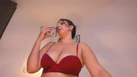 Amber Davis online show from September 2025 06:29:01 PM
