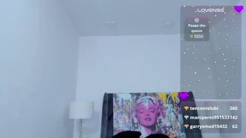 Amber  online show from December 2024 05:25:01 PM