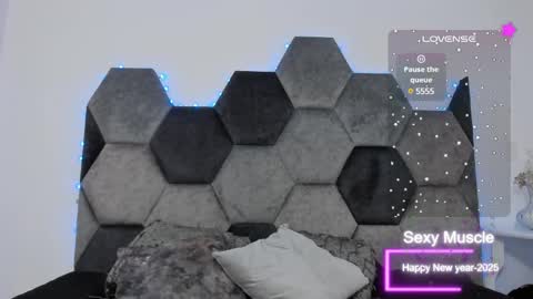 Amber  online show from February 2025 02:22:02 PM