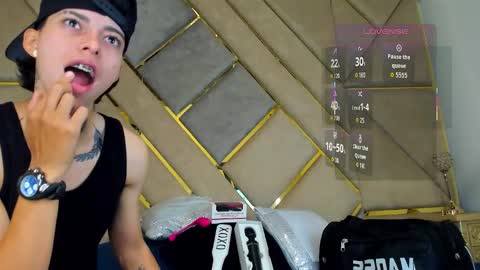 Amber  online show from October 2025 02:50:01 PM