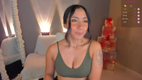 amber_curly online show from December 2024 10:11:01 PM