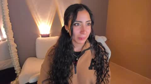 amber_curly online show from February 2025 10:47:02 PM