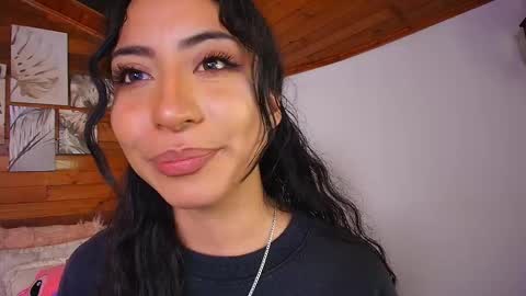 amber_curly online show from January 2026 09:17:01 PM