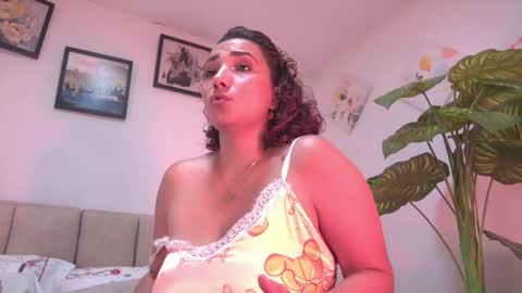 Snapshot of amber_demons chatting on October 2025 10:18:02 PM Amber Demons online show from October 2025 10:18:02 PM