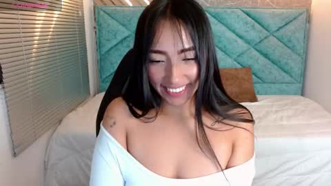 Amber online show from December 2024 01:11:02 AM