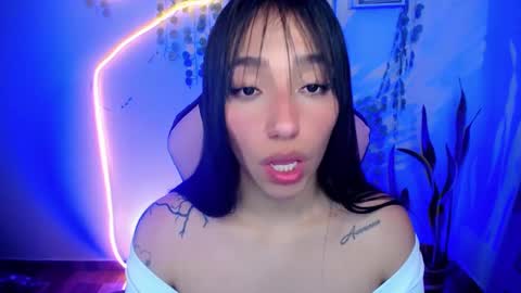 Amber online show from March 2025 05:11:02 PM