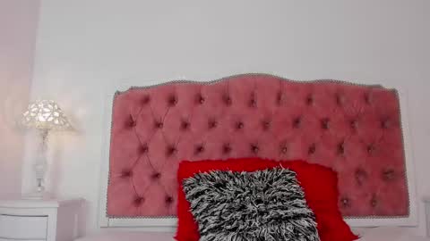 Snapshot of amber_roose75 chatting on October 2025 01:44:01 PM julieta  online show from October 2025 01:44:01 PM