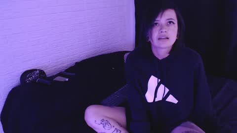 Snapshot of amber_rouss chatting on December 2024 02:30:02 AM ROUSS online show from December 2024 02:30:02 AM