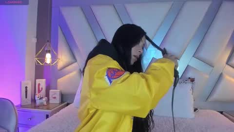 Tell me Amber online show from December 2025 05:46:01 AM