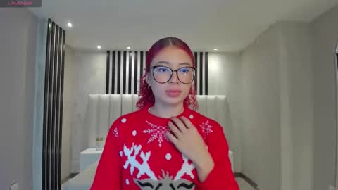 Amber Fox online show from December 2025 10:44:02 AM