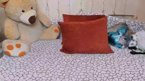 Amber online show from November 2025 04:55:01 AM