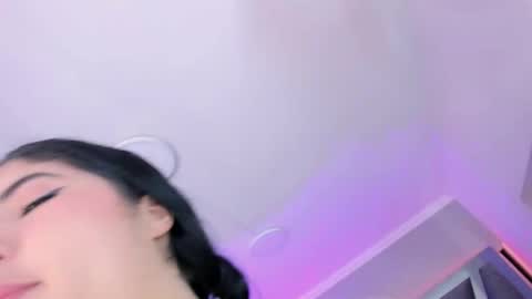 Amber  online show from October 2025 12:04:02 PM