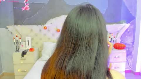 Amber Grey online show from October 2025 06:42:02 PM