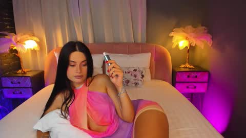 Snapshot of amedeeabanks chatting on November 2025 08:47:01 PM AMY online show from November 2025 08:47:01 PM