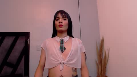 AMELIA  online show from October 2025 05:08:02 AM