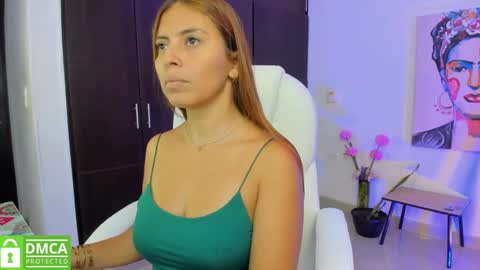 AMELIA online show from January 2025 08:00:01 PM