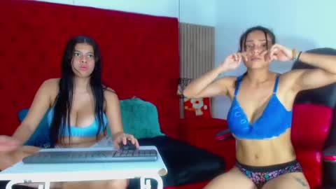 Amelia AND Emily online show from December 2024 07:34:02 PM