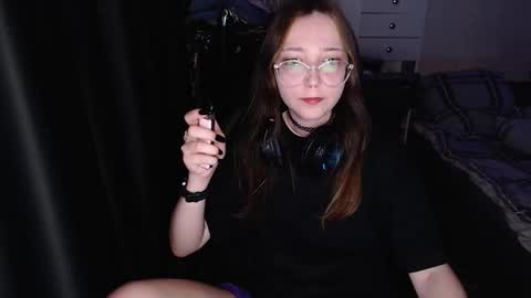 Snapshot of ameliakamishiro chatting on December 2025 12:27:01 AM Amelia online show from December 2025 12:27:01 AM