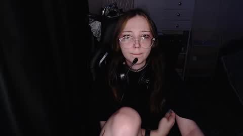 Snapshot of ameliakamishiro chatting on December 2025 04:24:01 PM Amelia online show from December 2025 04:24:01 PM