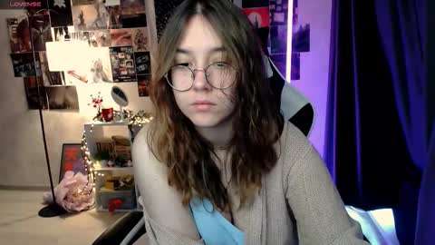 Amelia online show from September 2025 07:32:01 AM