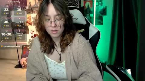 Amelia online show from October 2025 07:04:02 AM