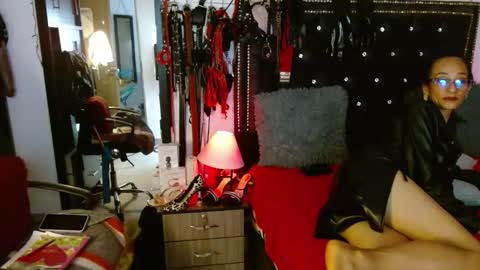 amelie__martinez online show from February 2026 10:09:01 PM