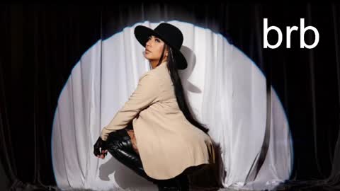 Amelie online show from October 2025 12:04:02 PM