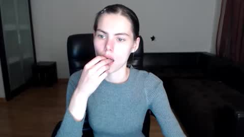 Snapshot of ameliereve chatting on September 2025 05:27:02 PM Amelie online show from September 2025 05:27:02 PM