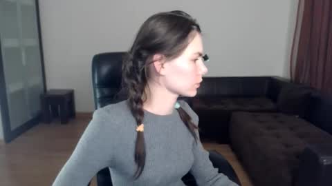 Snapshot of ameliereve chatting on September 2025 04:45:02 PM Amelie online show from September 2025 04:45:02 PM