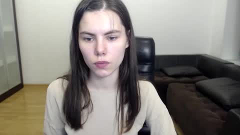 Amelie online show from November 2025 06:03:02 PM