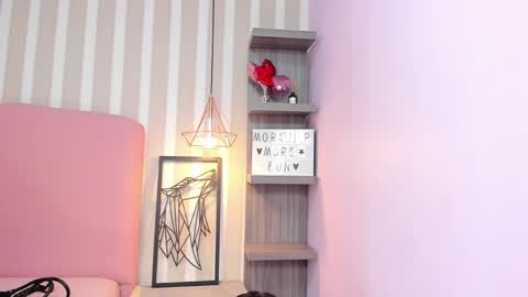 Victoria online show from February 2025 10:20:01 PM