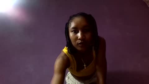 amelisy20005 online show from November 2025 05:06:02 AM