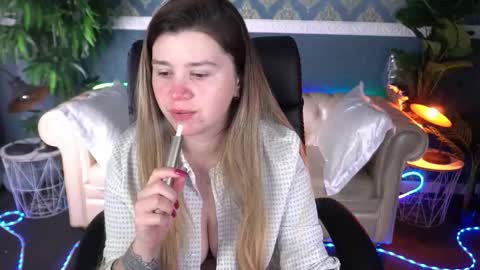 amellymillyy online show from February 2026 08:21:01 PM