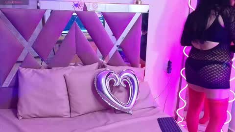 AMELY online show from October 2025 11:44:02 AM