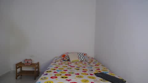 Snapshot of amelycaro chatting on February 2025 03:11:02 AM Amely  online show from February 2025 03:11:02 AM