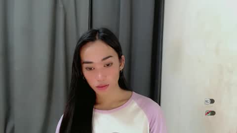 Snapshot of ami_lewis chatting on December 2024 07:05:01 AM JOANNA online show from December 2024 07:05:01 AM