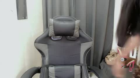 Snapshot of ami_lewis chatting on March 2025 08:37:02 AM JOANNA online show from March 2025 08:37:02 AM