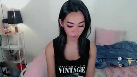 Snapshot of ami_lewis chatting on October 2025 02:33:01 AM JOANNA online show from October 2025 02:33:01 AM