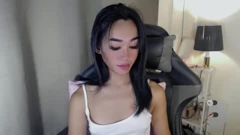 Snapshot of ami_lewis chatting on November 2025 10:30:02 PM JOANNA online show from November 2025 10:30:02 PM