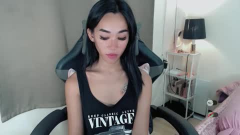 Snapshot of ami_lewis chatting on November 2025 07:35:02 AM JOANNA online show from November 2025 07:35:02 AM