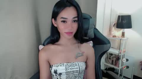 Snapshot of ami_lewis chatting on November 2025 03:01:02 PM JOANNA online show from November 2025 03:01:02 PM