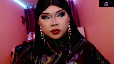 Queen Mireska online show from June 2026 03:38:02 PM