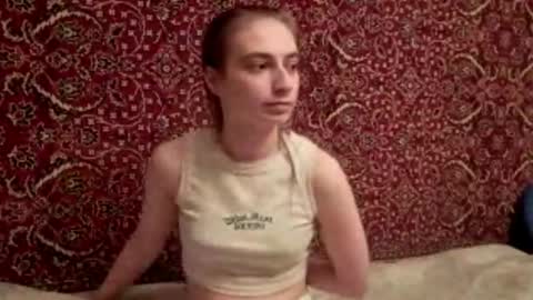 Iveta online show from November 2025 02:01:01 PM